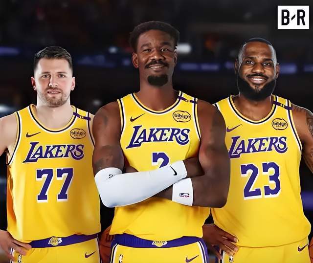 联盟第三人！湖人中锋获交易否决权，一步比肩詹皇！