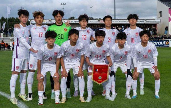 浪费2个单刀，3-1变1-1！中国队无缘逆转日本，球迷热议：踢得好