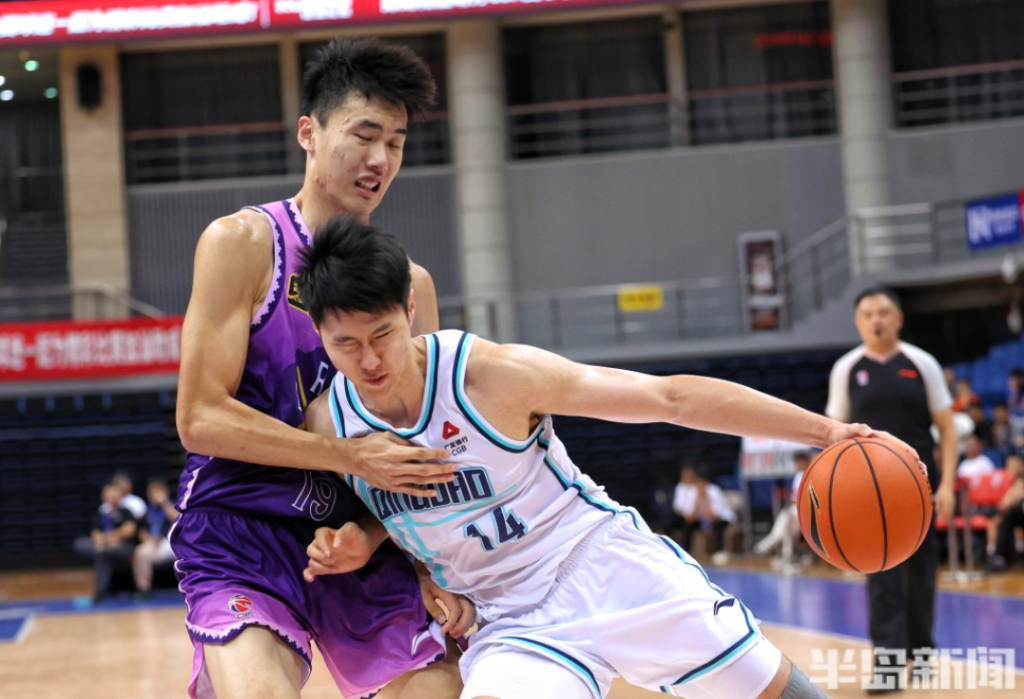 米乐-青岛男篮再胜新疆男篮，拿到夏季联赛青岛站季军，首批13名国内球员完成注册
