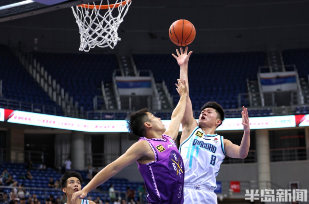 米乐-青岛男篮再胜新疆男篮，拿到夏季联赛青岛站季军，首批13名国内球员完成注册