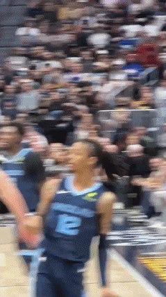 米乐-富保罗：湖人要用里夫斯换3J！他这特么是假传圣旨！！！