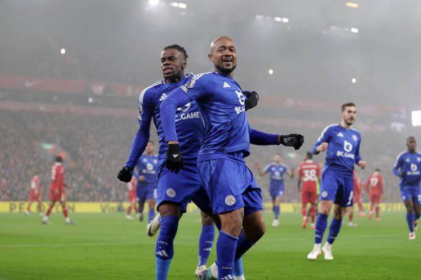 米乐m6-【英超】萨拉赫哈克波破门，利物浦3比1逆转莱斯特城