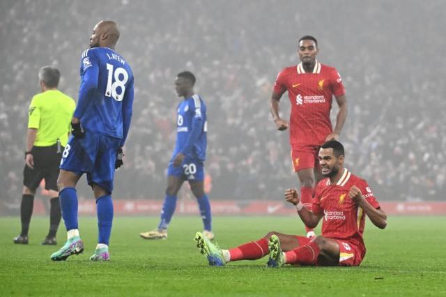 米乐m6-【英超】萨拉赫哈克波破门，利物浦3比1逆转莱斯特城