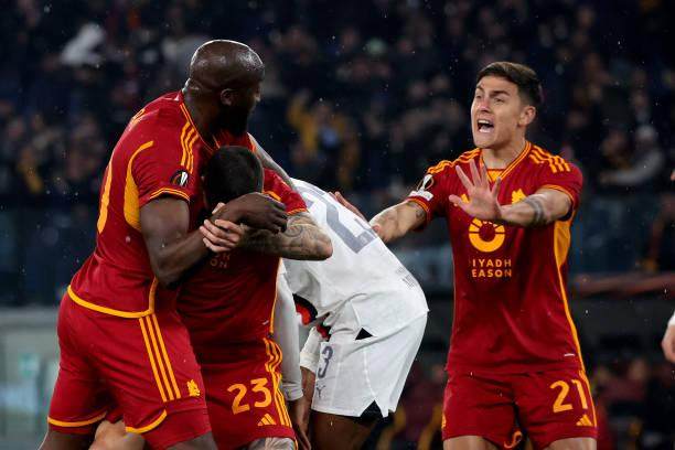 德罗西KO皮奥利杀进欧联四强，用行动赢得续约合同