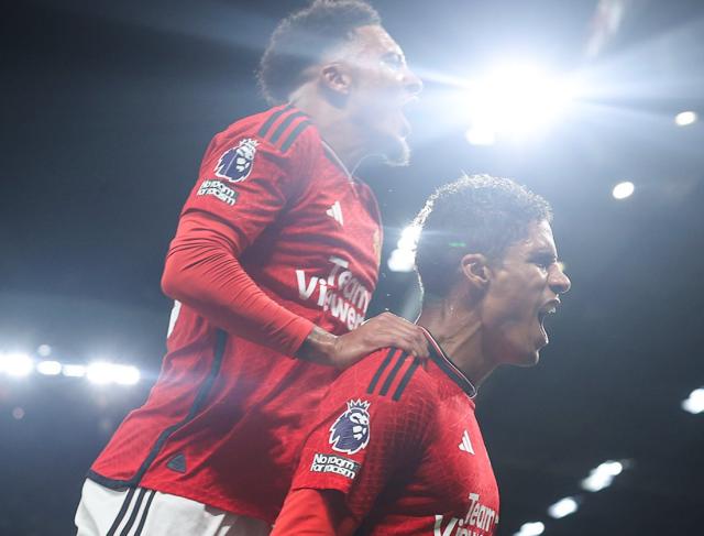 米乐-林良锋：曼联太狼狈太侥幸，滕哈赫离谱但纠错靠谱