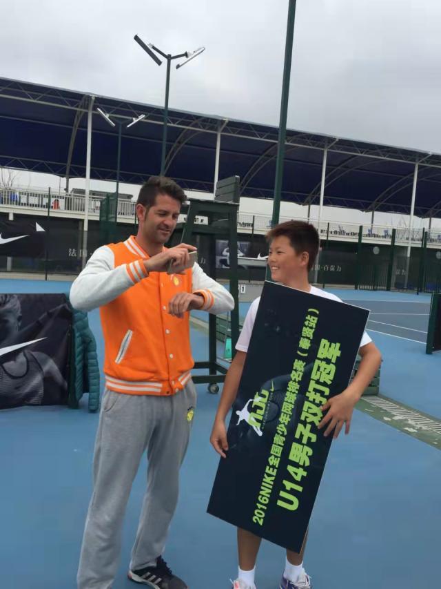 李翰文妈妈：普通人家孩子走到今天很不易也很感恩