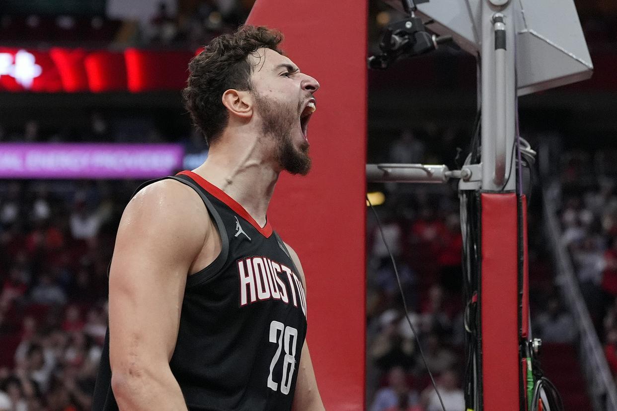 m6官方网站-火箭不敌76人，第4节+加时0分！申京遭压制，乌度卡用人遭质疑