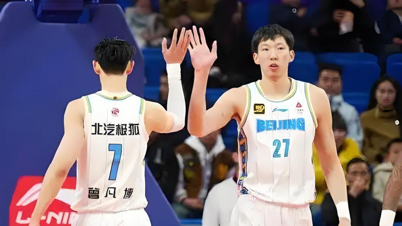 米乐-中国男篮集训名单出炉！高诗岩入选，广东进3人，周琦和他落选了