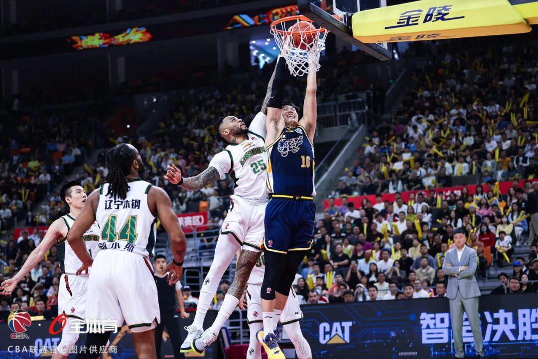 m6官方网站-付豪26分9板 鄢手骐17分 莫兰德21板6助攻 辽宁本钢客场89：73战胜深圳马可波罗