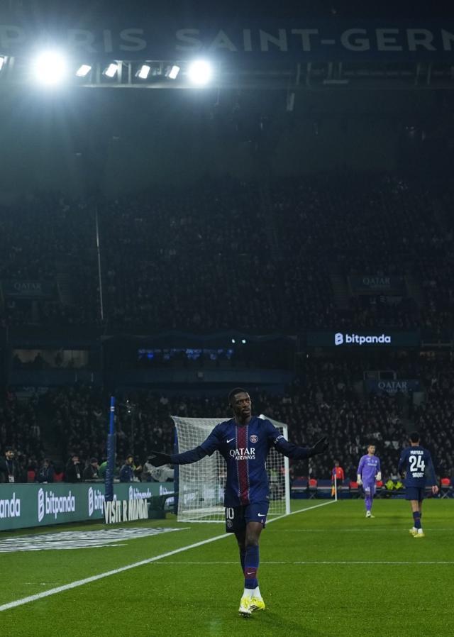 米乐官方网站-巴黎5比0史诗碾压马赛，还说德泽尔比专克恩里克？